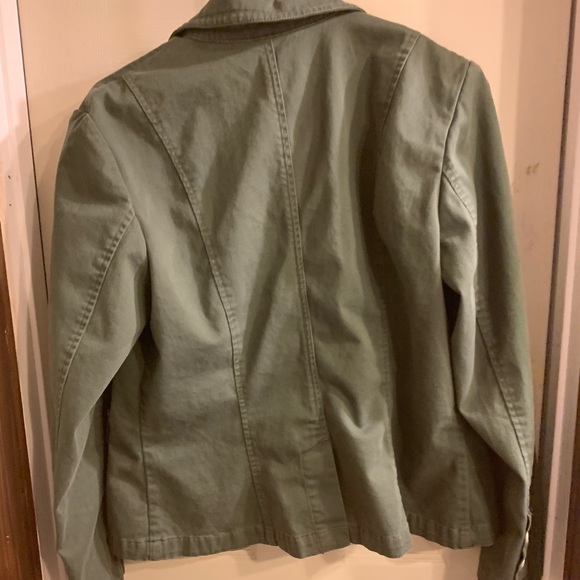 **SOLD** High Sierra lady’s jacket - Picture 3 of 7